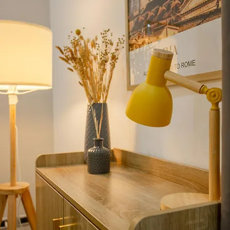 Lejlighed Homes *